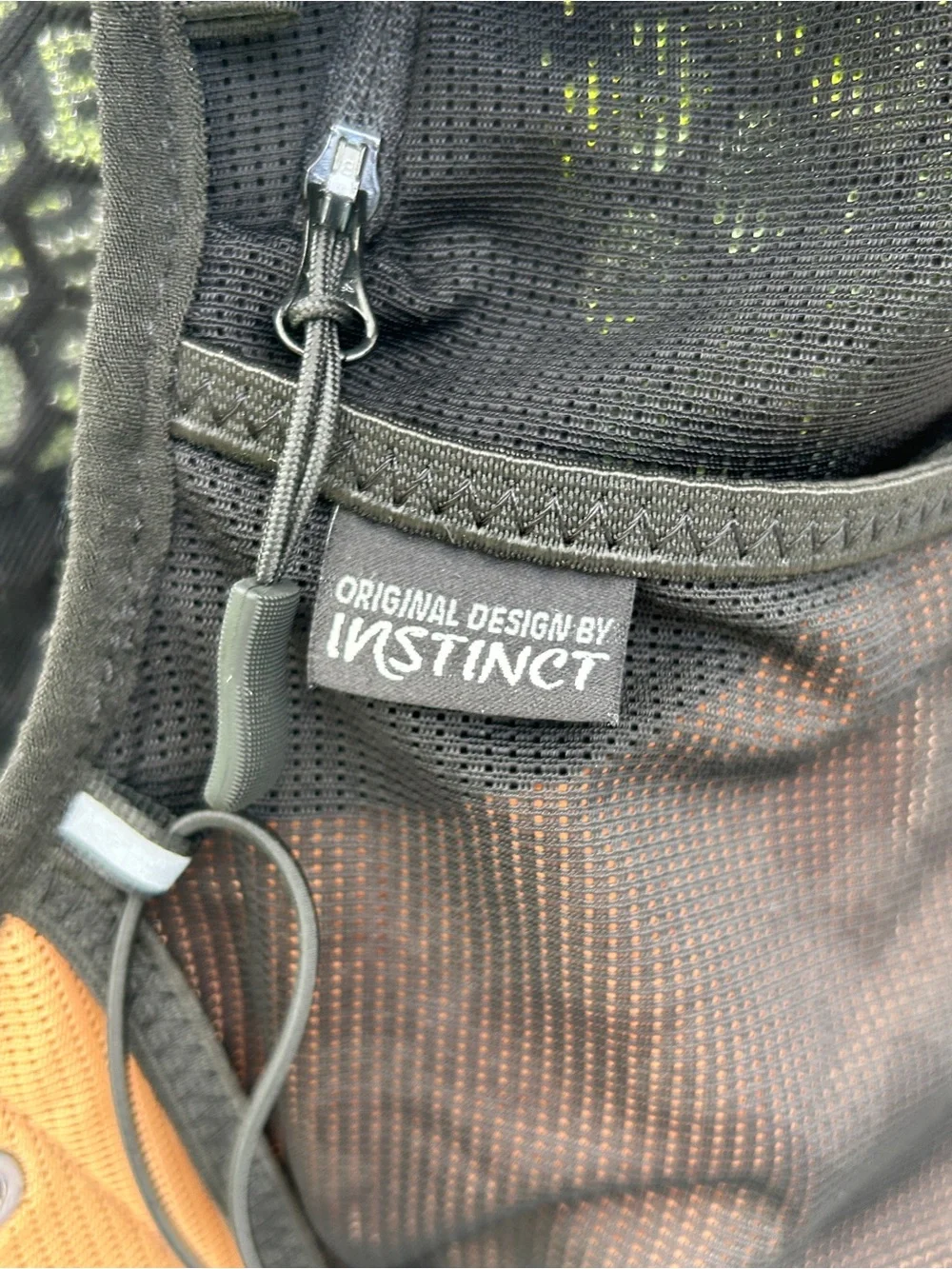 Deckers X Lab Running Vest/Pack for Hydration and Storage (New without tags)